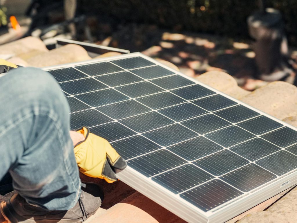 Why Seattle Homeowners Prioritize Solar Panel Repairs