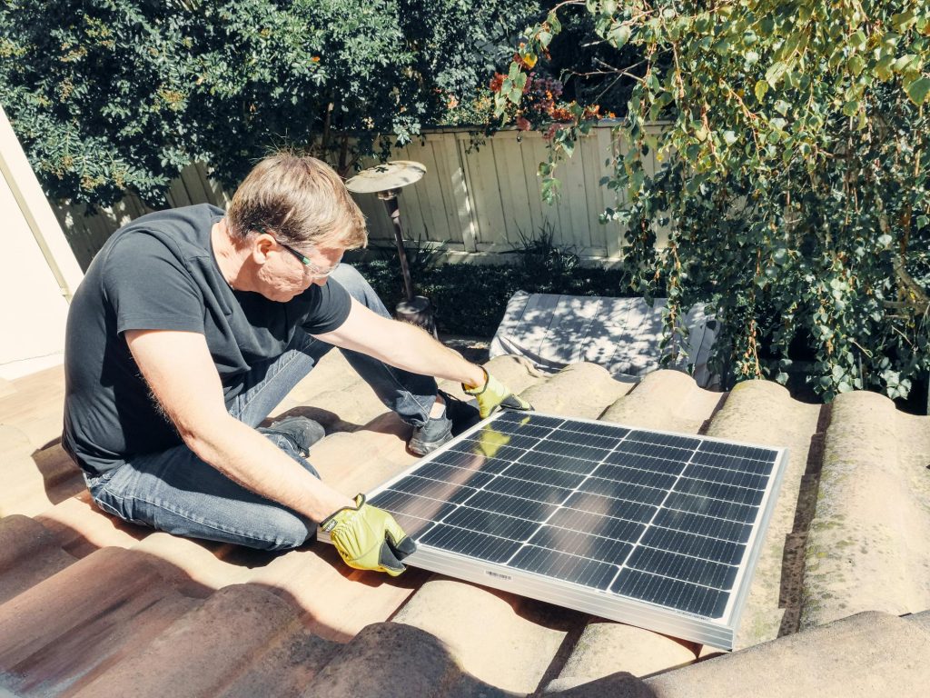 Seattle Solar Repair vs Installation What Homeowners Need to Know