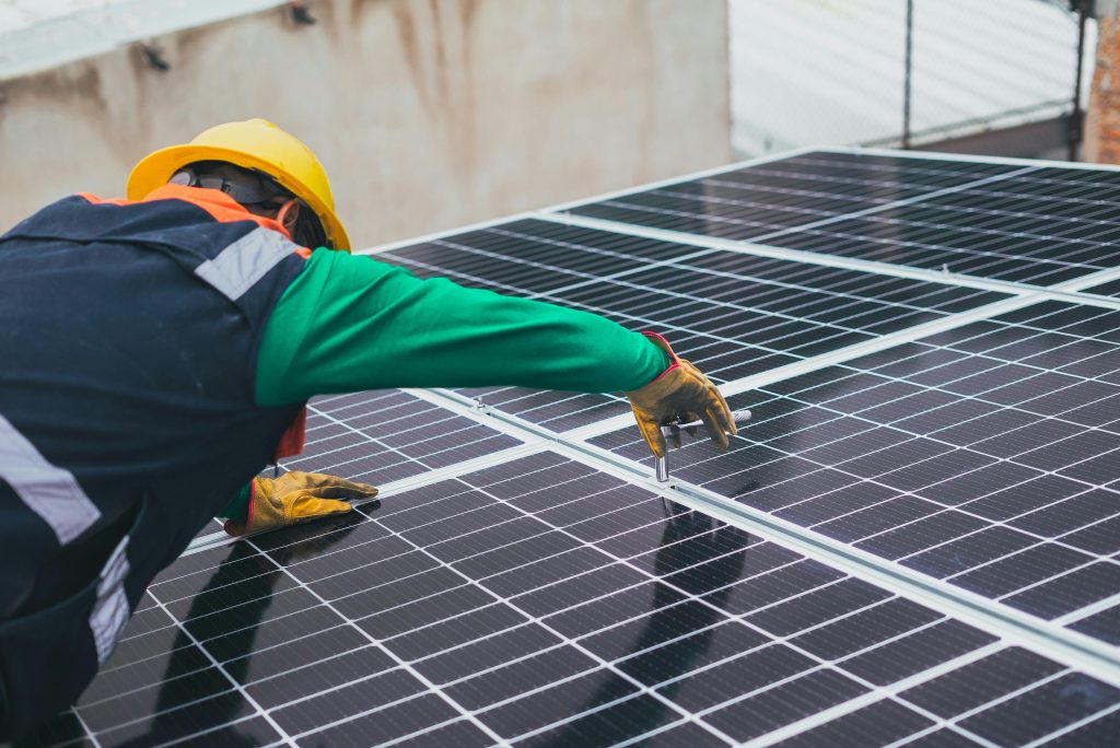 How Seattle Solar Repair Services Keep Your Panels Performing at Their Best